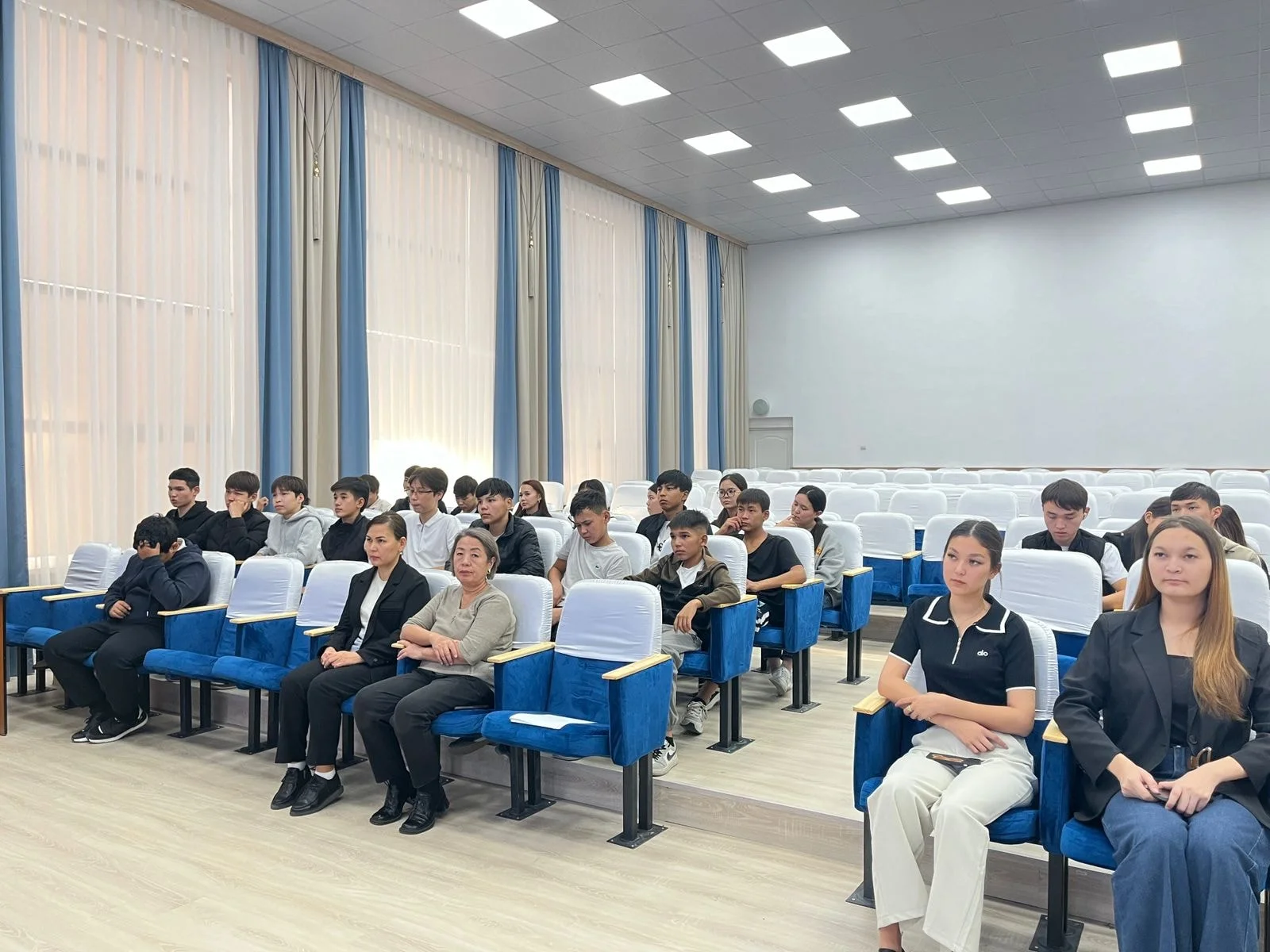 Встреча со студентами общежития